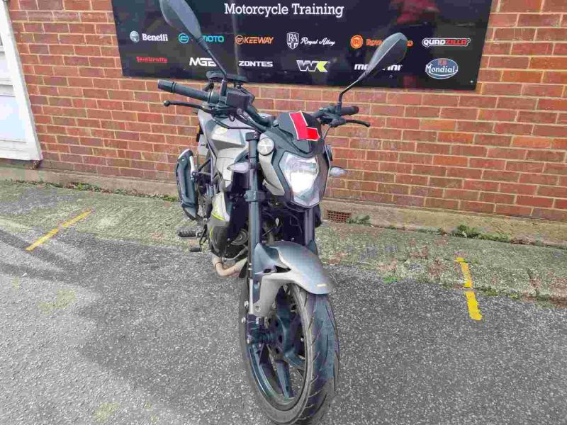 benelli BN125